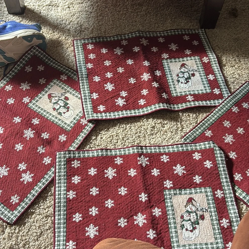 (4) Festive Red Snowflake Holiday Placemats